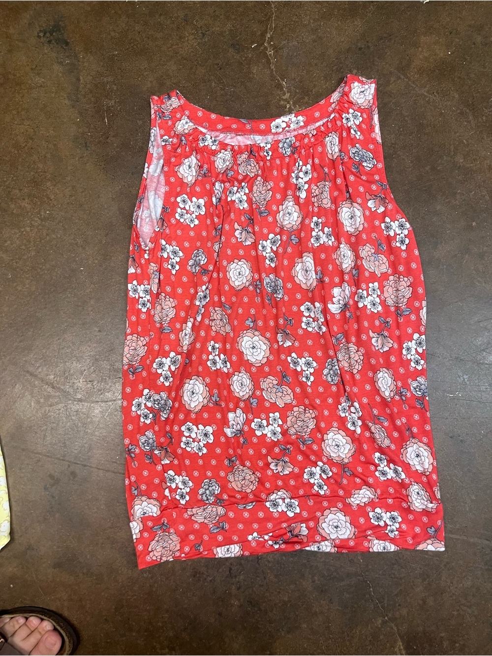 Women’s Coral Floral Tank Top - Cute Summer Layer